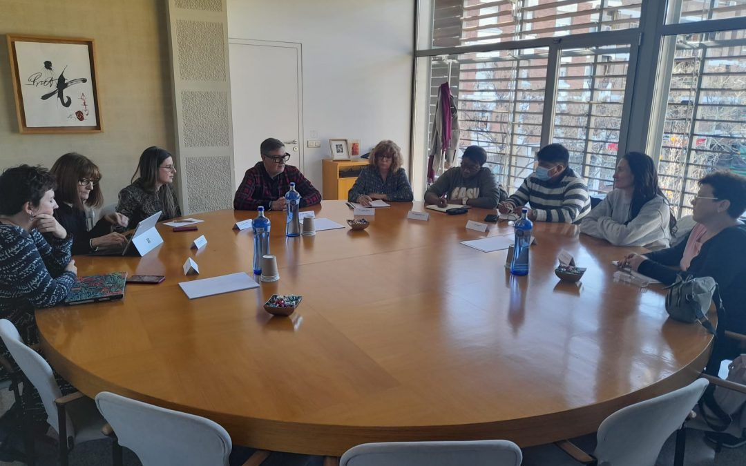 El Alcalde se reúne con las trabajadoras del SAD
