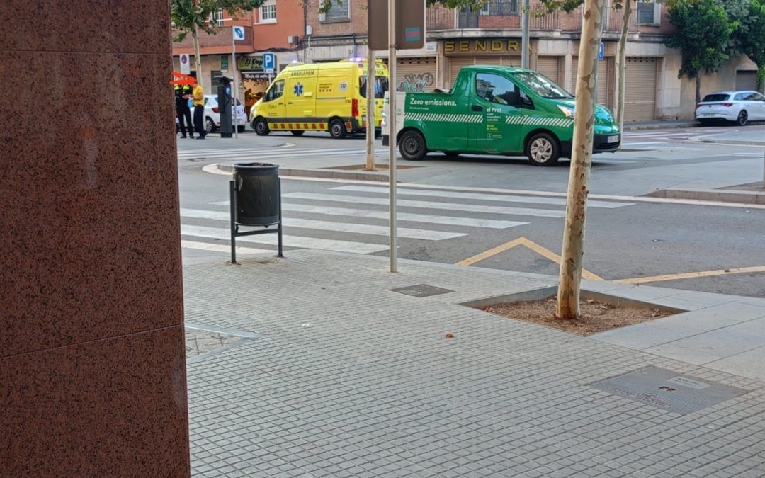 Incidente entre un vehículo municipal y un patinete