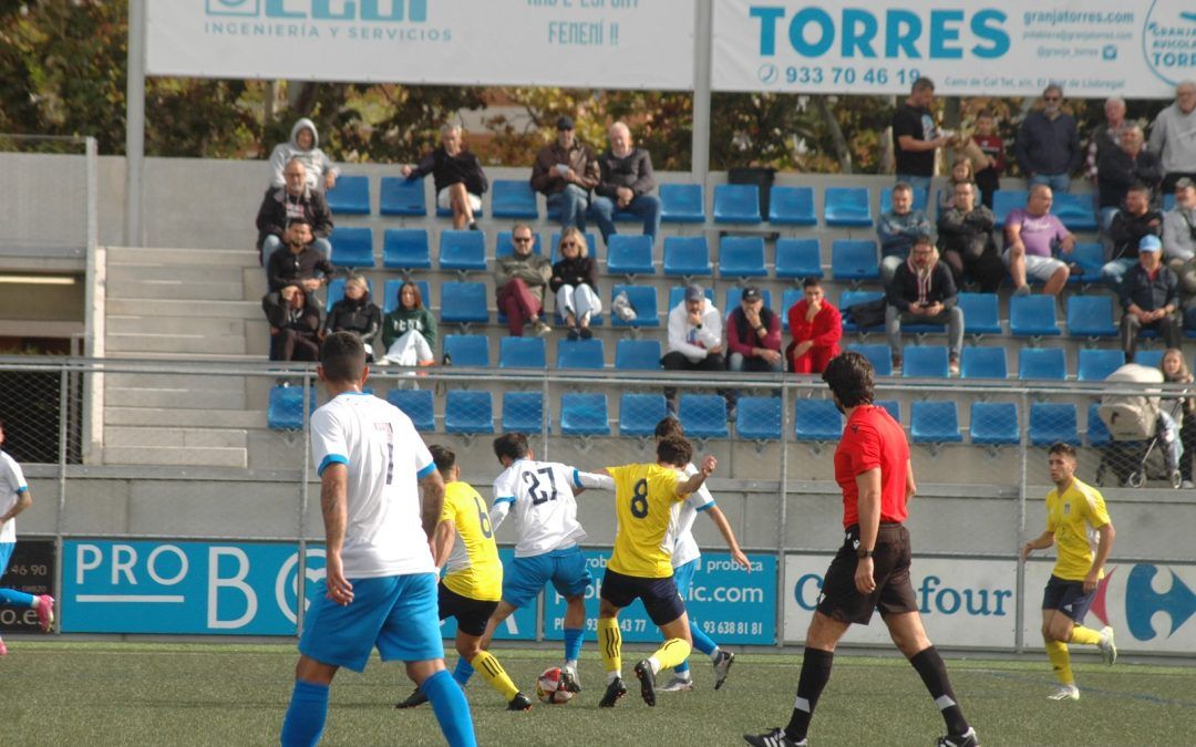 La AE Prat empata a dos amb el Castelldefels. La crónica i imatges del partit