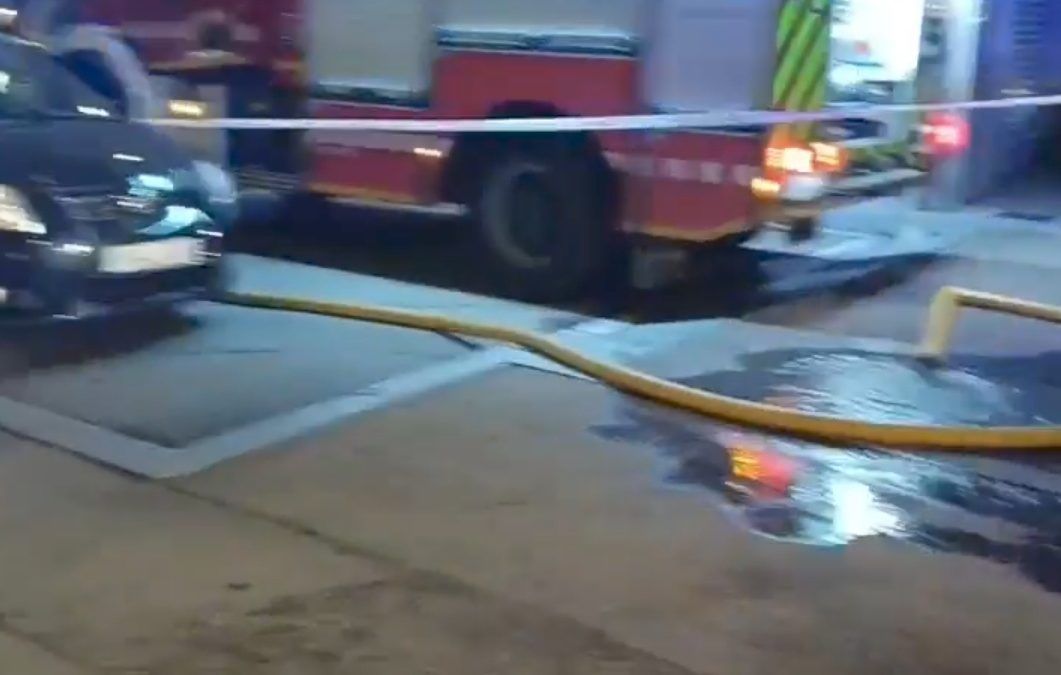 Alerta de incendio por quema de chatarra