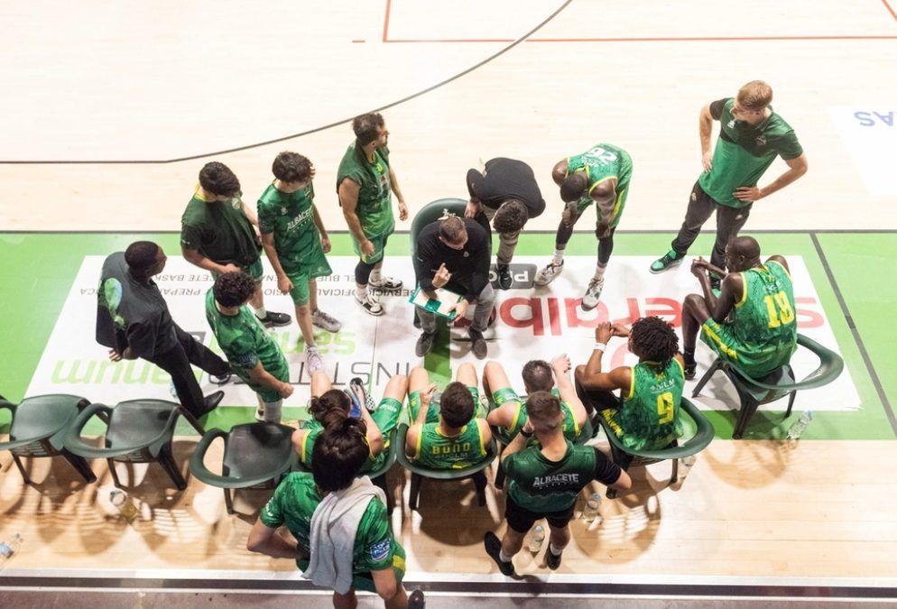 El Albacete Basket remonta y elimina al CB Prat