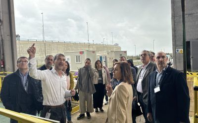 La Delegació i els serveis territorials de la Generalitat visiten la dessalinitzadora del Prat