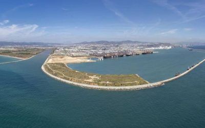 Controlado el vertido en el Muelle Prat del puerto