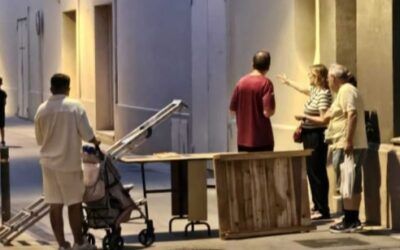 Instalan barricadas para intentar impedir el paso del correfoc de Sant Pere