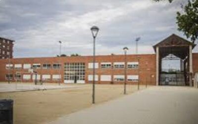 l’Ajuntament aprova la instal·lació de veles d’ombra en escoles d’El Prat de Llobregat