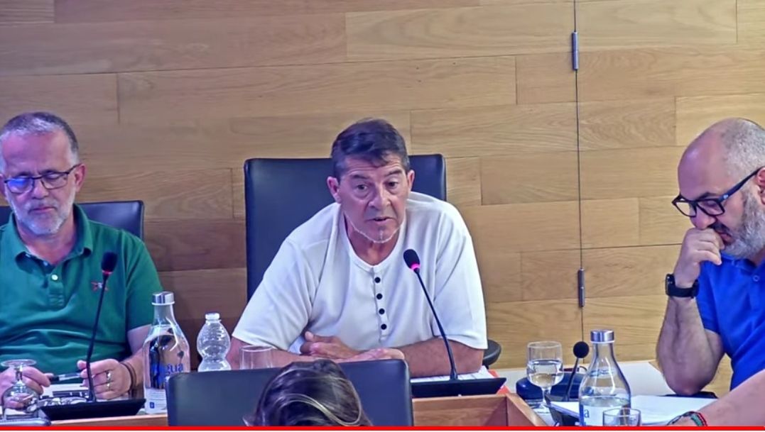 Joves i Pensionistes Decidim recorre judicialmente contra les restriccions de vehicles al Prat