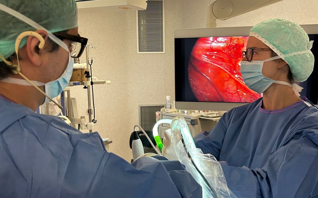 Bellvitge realitza una operació mundialment pionera per extirpar un tumor a la tràquea