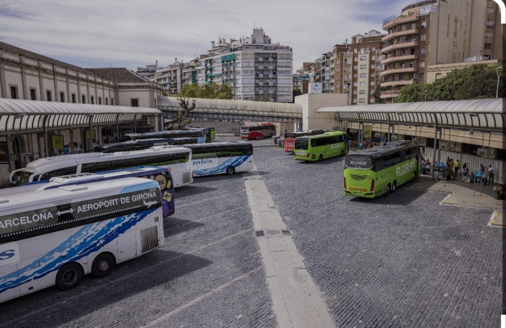 Renfe habilita 68 autobusos per hora entre Gavà i Barcelona durant les obres d’accés a l’Aeroport del Prat