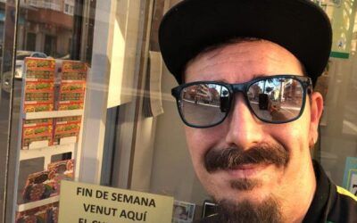 Paco reparteix sort al Prat amb el Cuponazo de l’ONCE