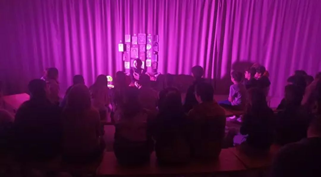 El Prat acull una experiència teatral immersiva per prevenir el suïcidi juvenil