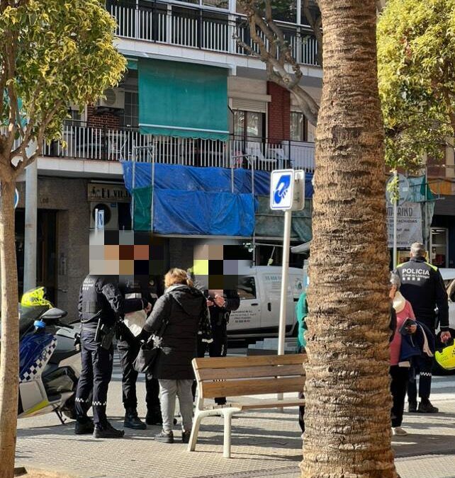Intent de robatori amb la tècnica de la taca: una detinguda i una fugida