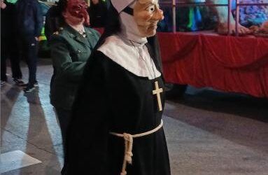 El Carnaval de la luxuria encén la festa amb el Dijous Gras