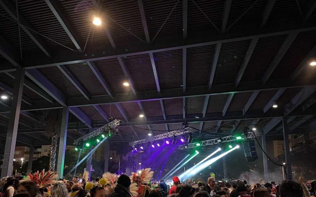 La Luxúria envaeix el Carnaval del Prat amb una rua multitudinària