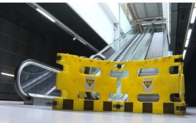 Continuen els problemes d’accessibilitat a l’estació de RENFE del Prat