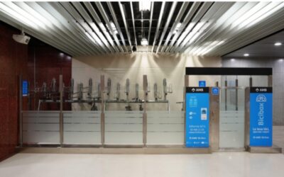 El Prat reforça la mobilitat sostenible amb dos nous Bicibox dins del metro