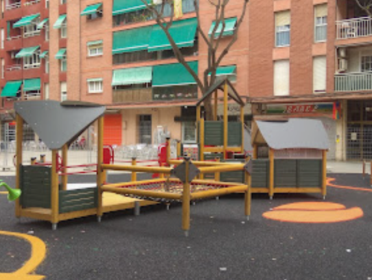 L’Ajuntament del Prat retira els jocs infantils de l’avinguda Doctor Gallart i Monés