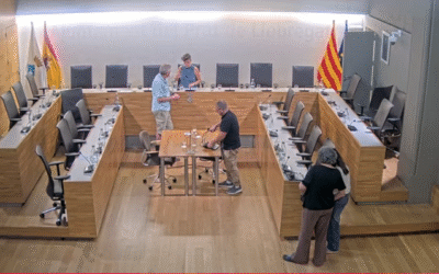 El Ple del Prat aprova accions contra el genocidi a Gaza i noves mesures per a escoles i benestar digital