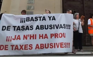 El Prat Empresarial, El Prat Gran Comerç, el Gremi de Restauradors i Junts pel Prat s’alien per recórrer la nova taxa de residus