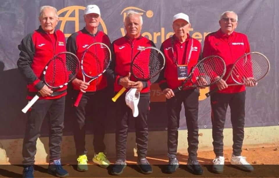 Joan Josep Barberà, peça clau en el triomf mundial del tennis espanyol +85