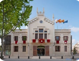 El Prat afronta reptes de gestió malgrat els avenços en digitalització i serveis