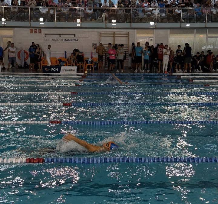 Bon inici de temporada per al club de natació en la competició de Manresa