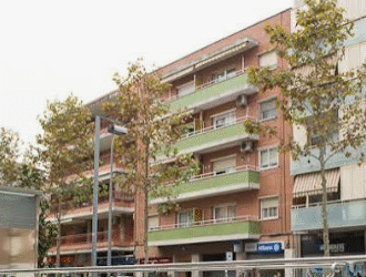 El govern municipal proposa rebaixar l’IBI a llars i comerços el 2026