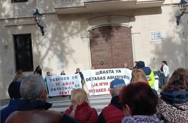 Els pratencs tornen a sortir al carrer contra la taxa de residus i la inseguretat