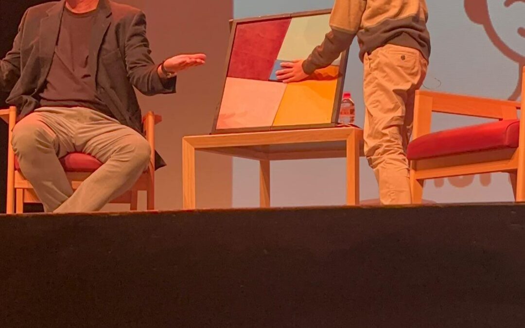 PauPautista i el seu pare emocionen al teatre Modern amb una xerrada sobre l’autisme