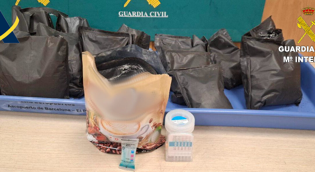 Detenen a l’aeroport del Prat un passatger amb gairebé 11 quilos d’heroïna amagats en bosses de cafè