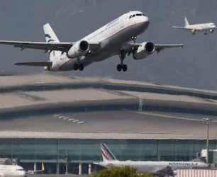 Falsa alarma en un vol procedent de Turquia obliga a un aterratge d’emergència al Prat
