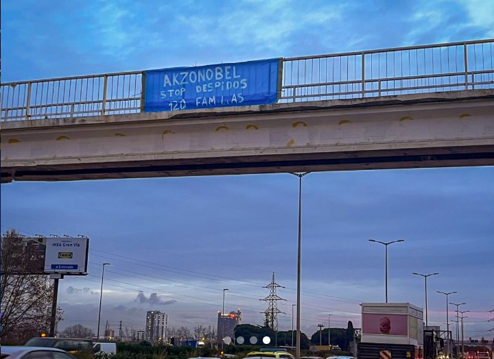 La plantilla d’AkzoNobel al Prat planta cara davant un ERO que preveu 120 acomiadaments