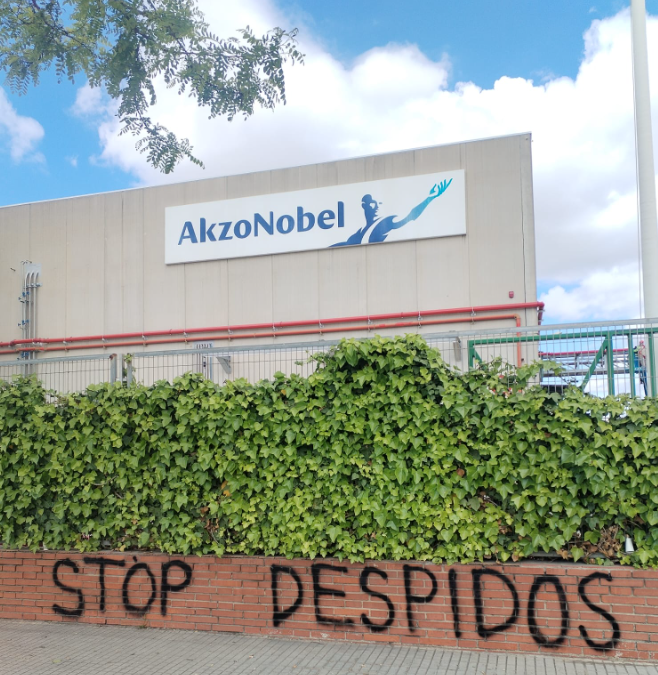 El comitè d’AkzoNobel del Prat denuncia que l’ERO amaga una deslocalització cap a Polònia