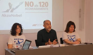 Acord per reduïr a 101 els acomiadaments previstos a la planta d’Akzo Nobel del Prat