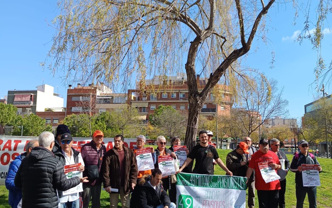 El Prat es suma a la Jornada Estatal per les Pensions amb una concentració i la presentació del manifest de 100 juristes