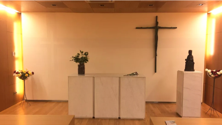 El Papa León XIV beneirà el nou sagrari de la capella de l’aeroport del Prat en iniciar la seva visita a Barcelona