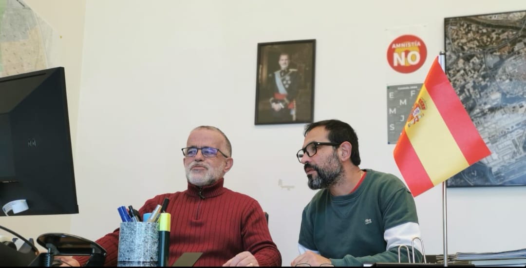 VOX reclama al ple de maig que El Prat exigeixi a la Generalitat complir la sentència contra la immersió obligatòria