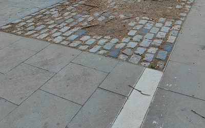 ERC exigeix a l’Ajuntament una solució definitiva per a les canals del paviment al Barri de la Granja