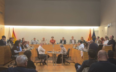 El ple d’octubre aprova inicialment la congelació general d’impostos i rebutja la rebaixa de la taxa de la Zona Naranja