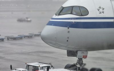 El temporal d’aigua va col·lapsar l’aeroport del Prat i va deixar més de 400 vols cancel·lats