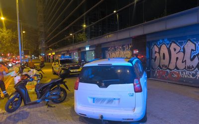​Una persecució amb turistes a bord cap a l’aeroport del Prat acaba amb un conductor de VTC pirata detingut a Barcelona
