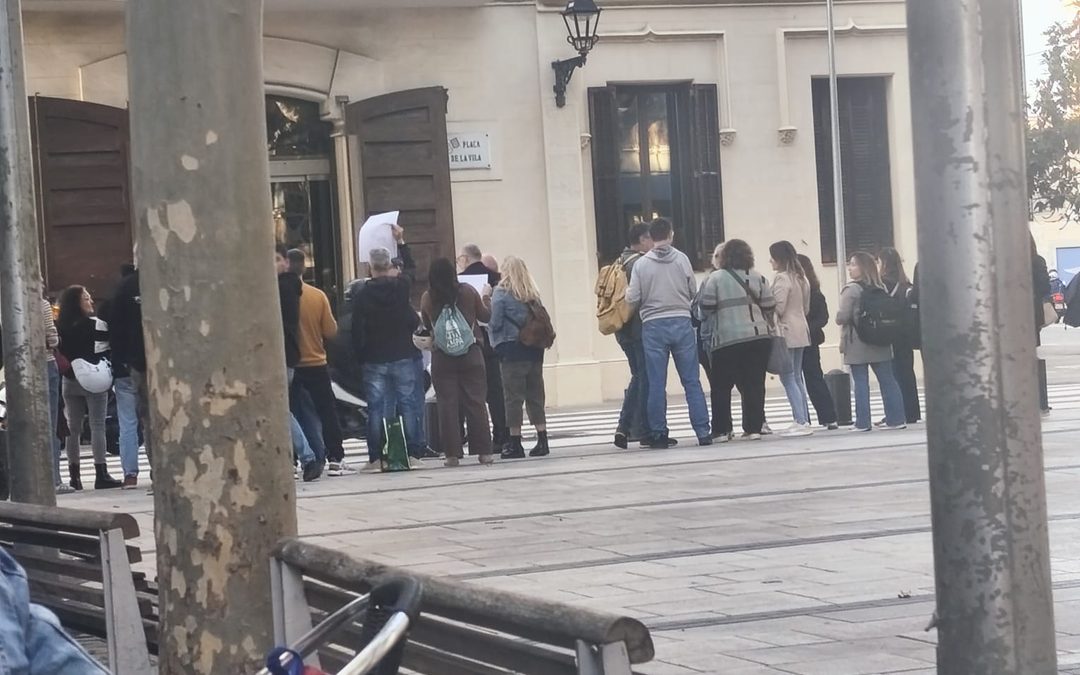 ​El conflicte de la Zona Taronja al polígon Mas Blau arriba al ple municipal amb el malestar dels treballadors sobre la taula