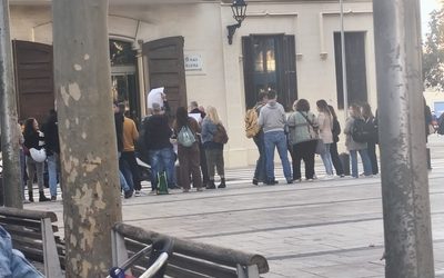 ​El conflicte de la Zona Taronja al polígon Mas Blau arriba al ple municipal amb el malestar dels treballadors sobre la taula